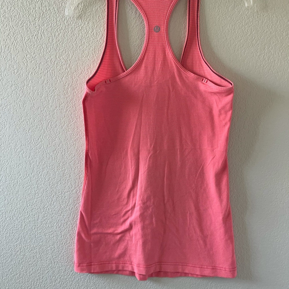 Lululemon Razor Back Workout Tank - Picture 3 of 6